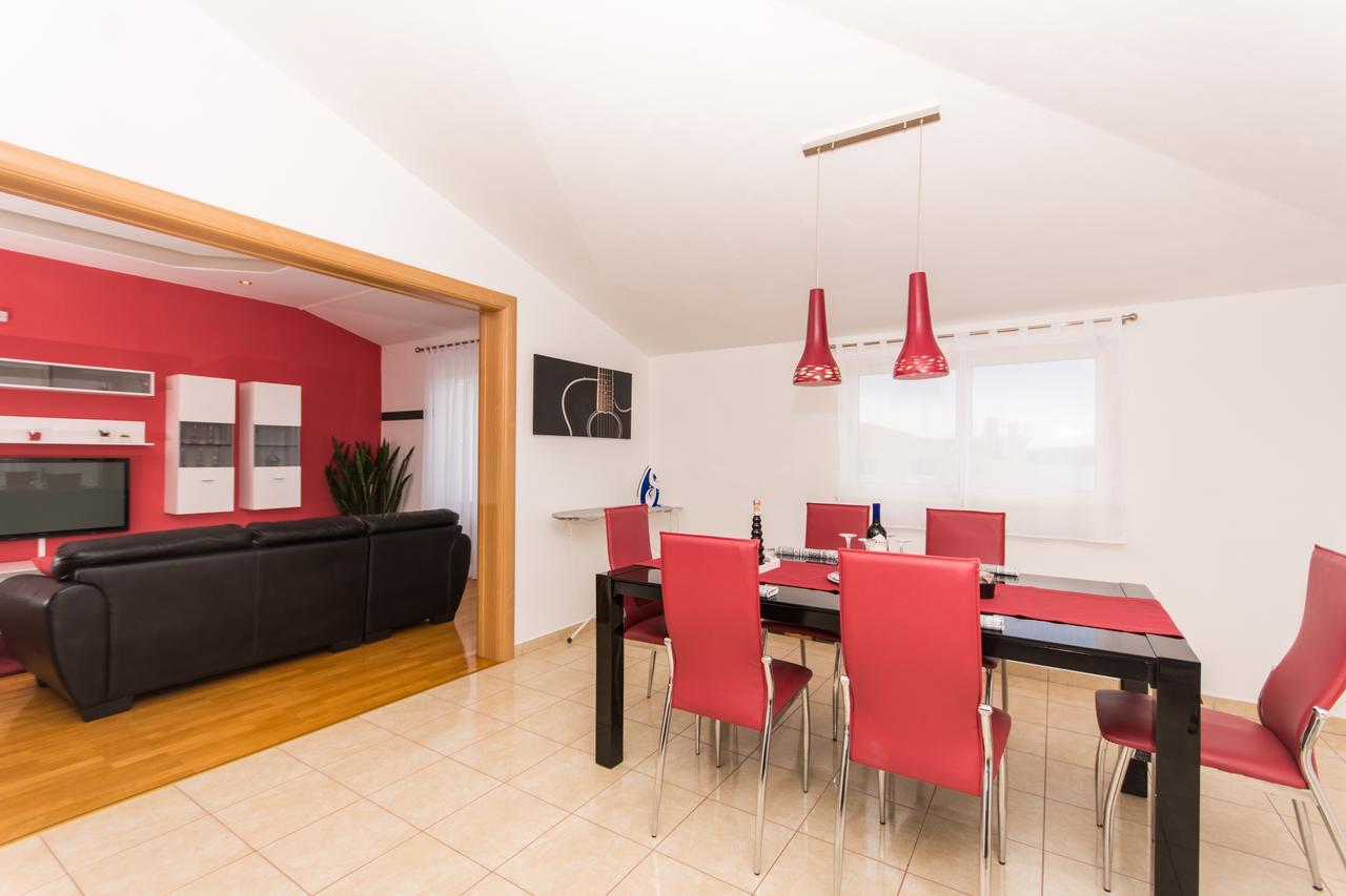 Apartments Barba Trogir Zewnętrze zdjęcie